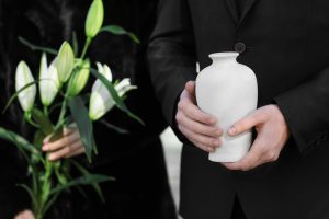 pros-and-cons-of-burial-vs-cremation